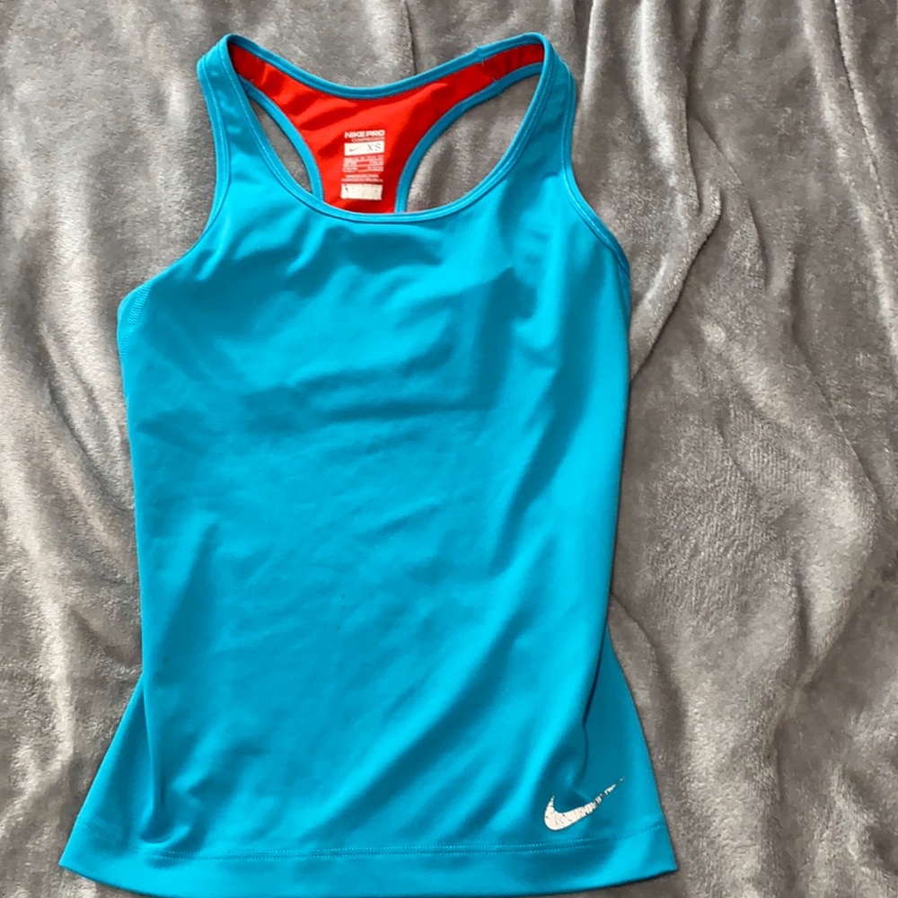 Nike tank.